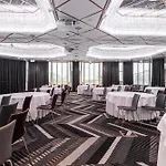Hilton Hotel 5*