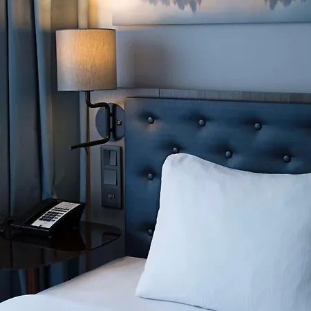 Hilton Hotel 5*