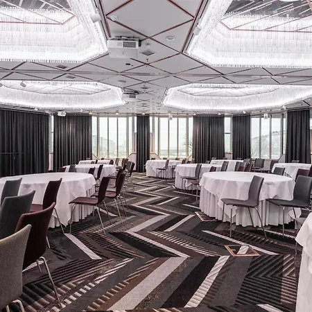 Hilton Hotel 5*