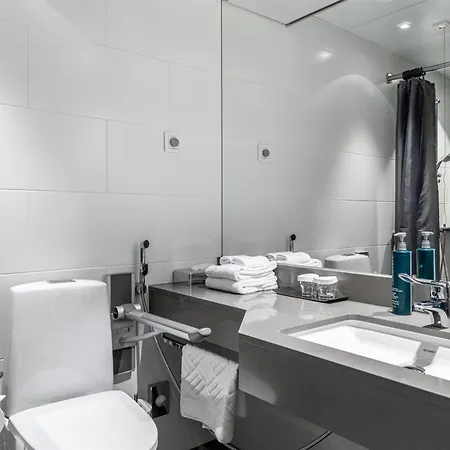 Hilton Hotel 5*